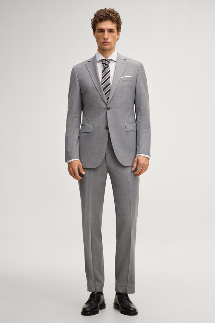 Leads to look detail page “Finch-Brad Modular suit in mottled grey”