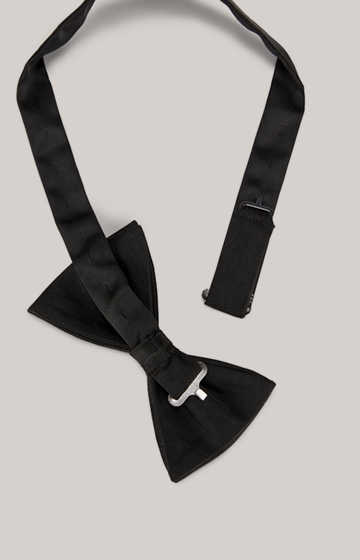 Silk Bow Tie in Black