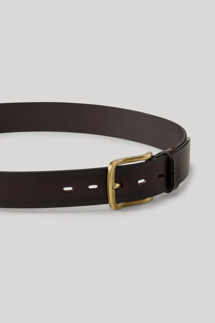 Führt zu Produktdetailseite „Ledergürtel in Dunkelbraun"