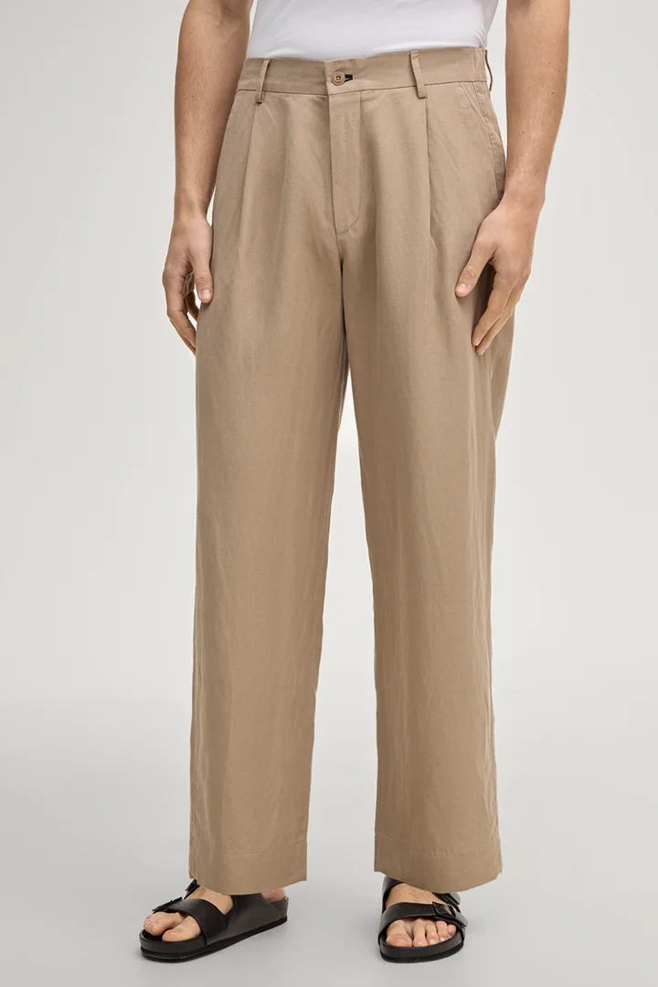 Führt zu Produktdetailseite „Bundfaltenhose Rondo in Beige"