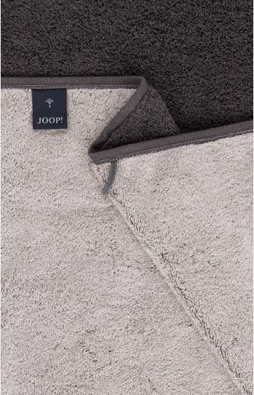 Leads to product detail page "null"