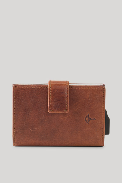 Leads to product detail page "Cerratano C-Three E-Cage Wallet in Cognac"