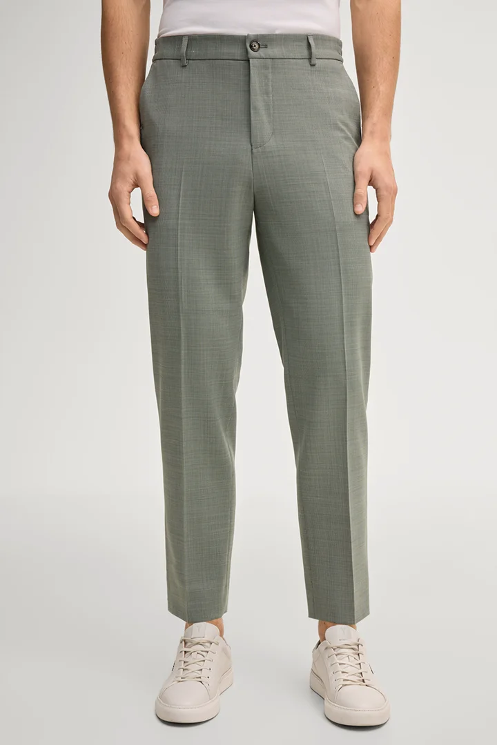 Leads to product detail page "Modular suit trousers River in marl green"