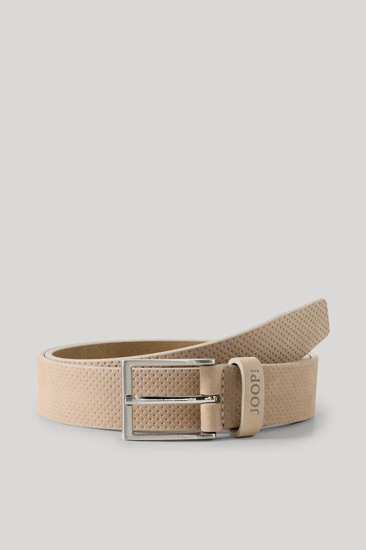 Leads to product detail page "Beige leather belt"