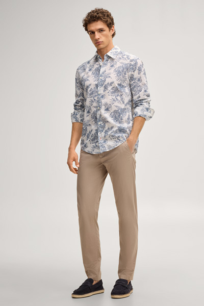 Führt zu Produktdetailseite „Hemd Hansen in Offwhite gemustert"