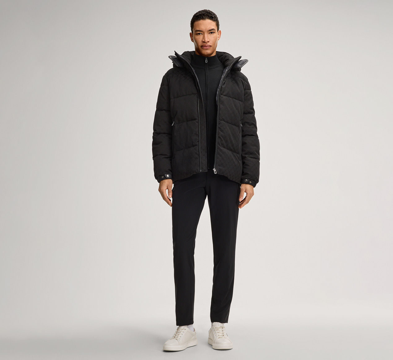 JOOP! präsentiert das Produkt Steppjacke Ambro in Schwarz aus der Kategorie Jacken