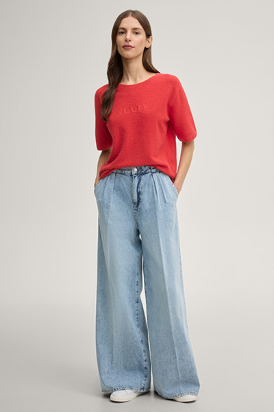 Kita Short-sleeved Pullover in Red