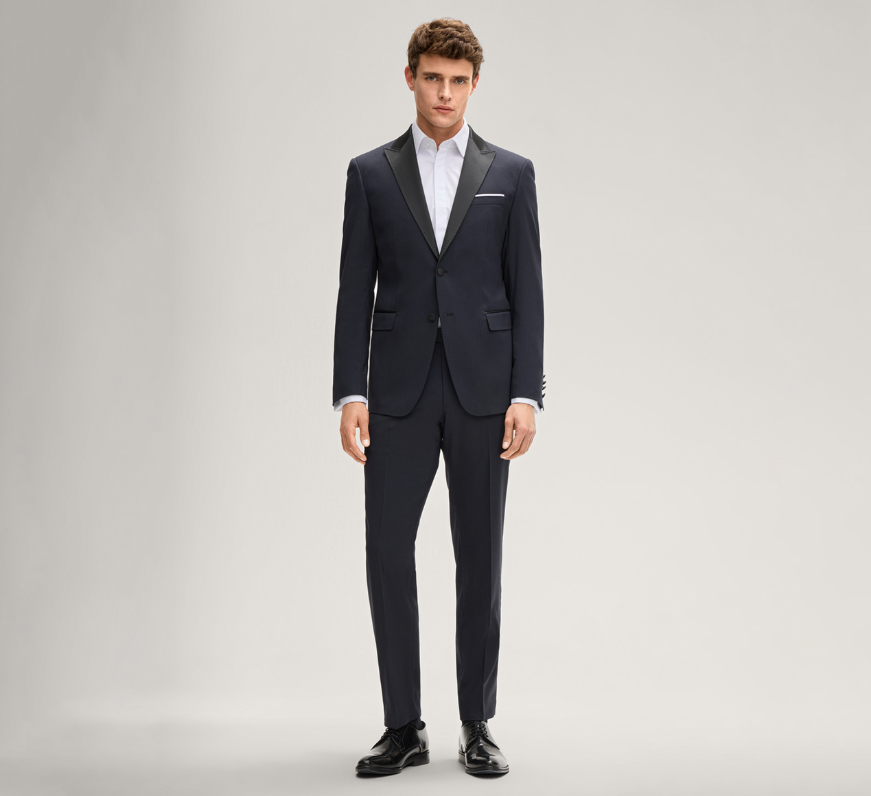 JOOP! präsentiert das Produkt Evening-Baukasten Sakko Horace in Dunkelblau aus der Kategorie Sakkos