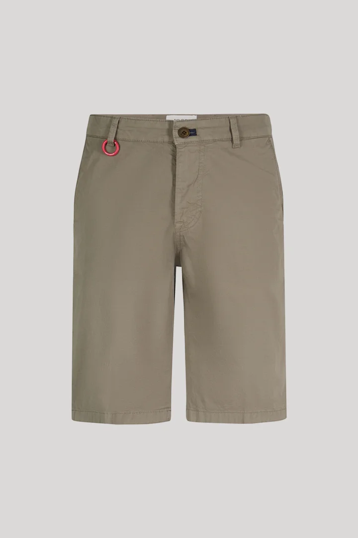 Leads to product detail page "Rudo bermuda shorts in khaki"