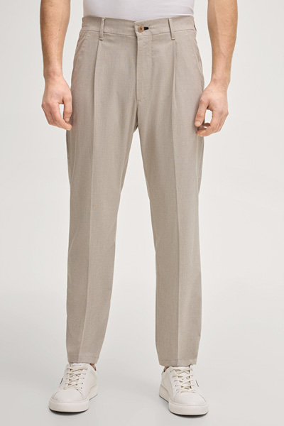 Lead Chinos in Beige