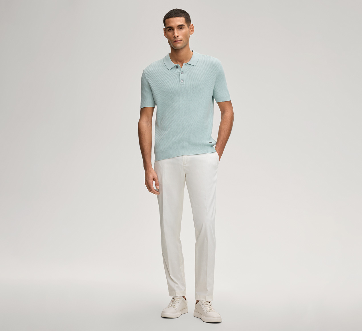 JOOP! präsentiert das Produkt Poloshirt Willo in Salbei gerippt aus der Kategorie T-Shirts & Sweats