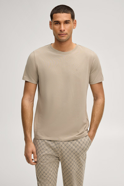 T-shirt in beige