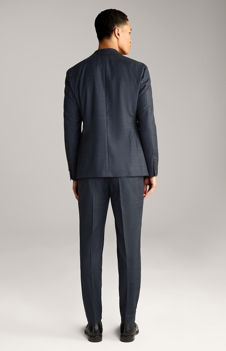 Howlin-Bennet Suit in a Navy Pattern