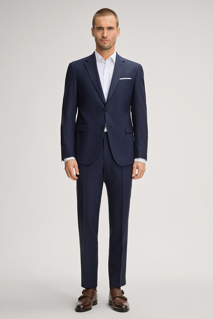 Führt zu Produktdetailseite „Travel Anzug Herby-Blayr in Dunkelblau"