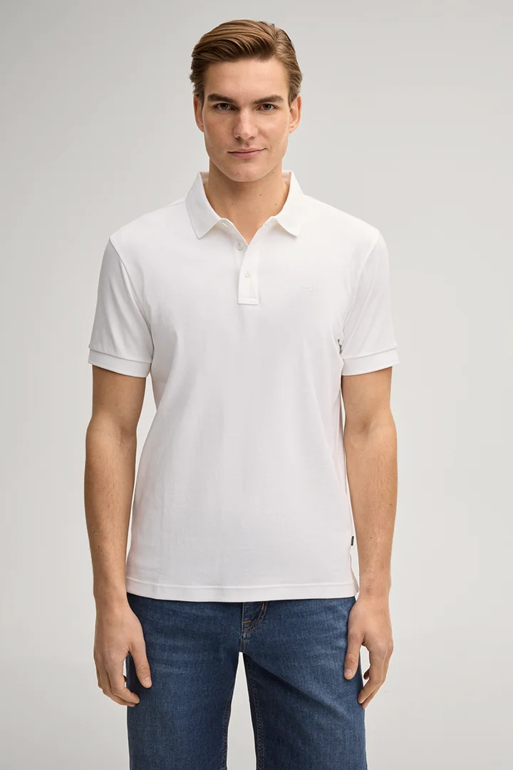 Leads to product detail page "Primo polo shirt in white"