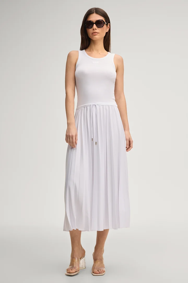 Leads to product detail page "Tildy dress in white"