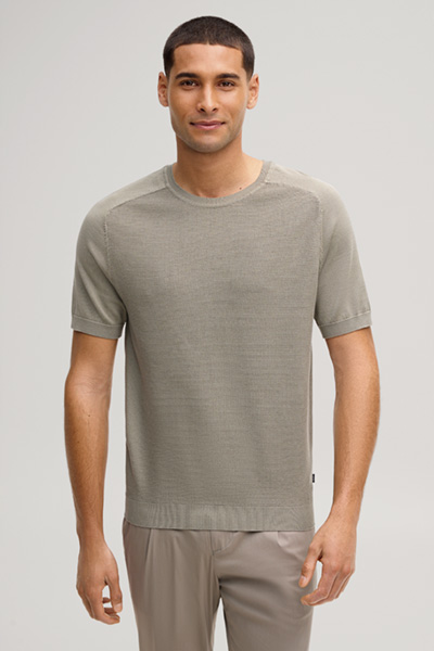 Führt zu Produktdetailseite „Strickshirt Vitor in Khaki"