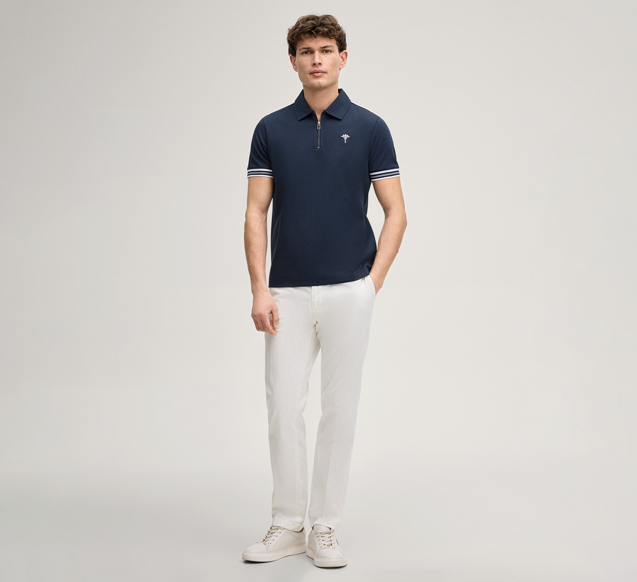 JOOP! präsentiert das Produkt Zip-Poloshirt Warley in Navy aus der Kategorie T-Shirts & Sweats
