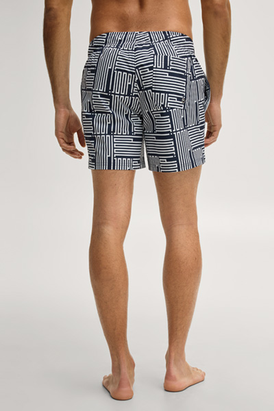 Swim shorts in navy/white patterned