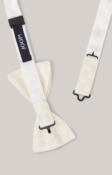 Silk Bow Tie in a Cream Pattern