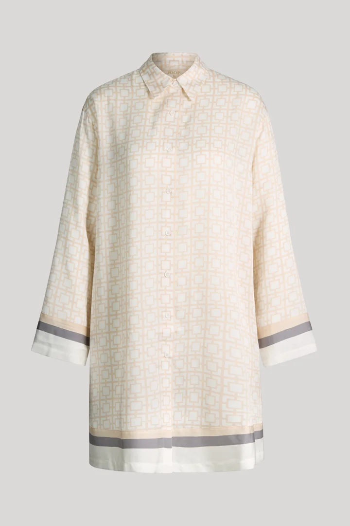 Leads to product detail page "Modern Essence lounge dress in cream with pattern"