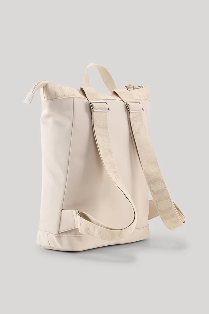 Leads to product detail page "Lietissimo elva rucksack in sand"