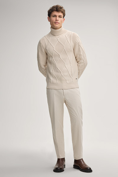 Liono Turtleneck Sweater in Cream