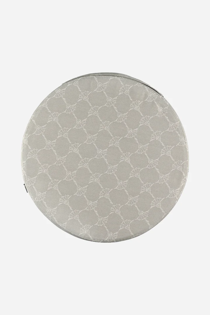 Führt zu Produktdetailseite „Sitzkissen rund JOOP! OUTDOOR CUSHION CORNFLOWER RELAX in Sand, 40 x 40 cm"
