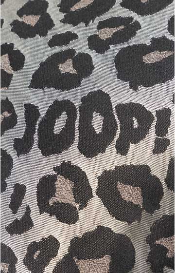 Führt zu Produktdetailseite „null"