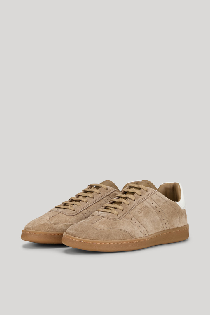 Leads to product detail page "Velluto Misto Ike Trainers in Brown"