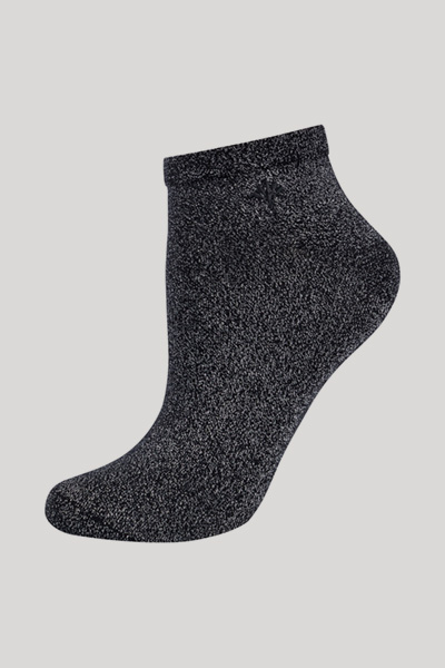 Leads to product detail page "2-pack of for your daily glam sneaker socks in black"