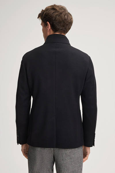 Sakko Hypetar in Schwarz