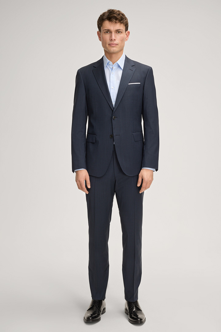 Führt zu Produktdetailseite „Anzug Herby-Blayr in Dunkelblau"