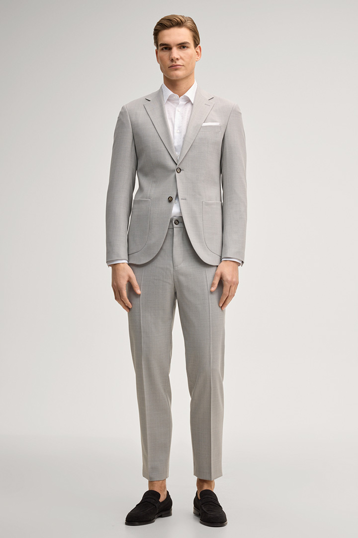 Führt zu Look-Detailseite „Baukasten-Anzug Dallas-River in Grau meliert“