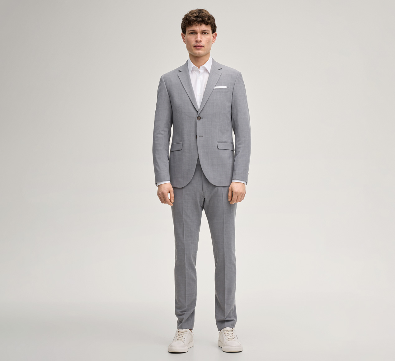 JOOP! präsentiert das Produkt Hemd Pierce in Weiß aus der Kategorie Hemden