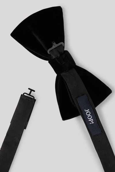 Samt-Fliege in Schwarz