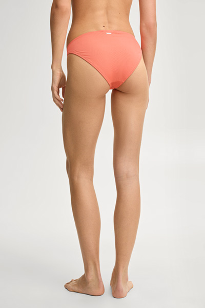 Leads to product detail page "Coral bikini bottoms"