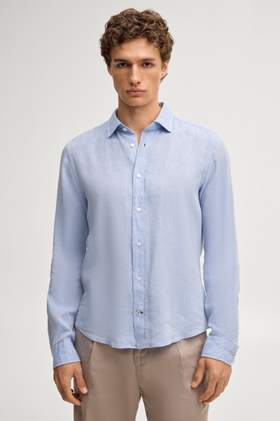Leads to product detail page "Mike Linen-Blend Shirt in light blue"