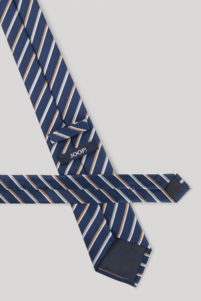 Krawatte in Navy gestreift