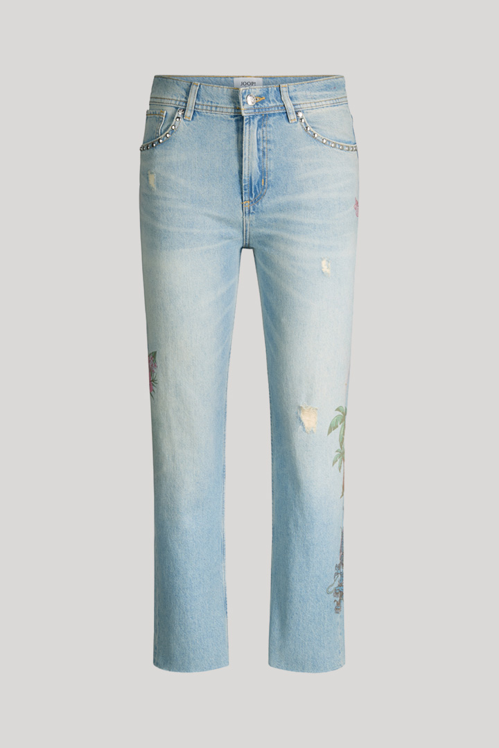 Leads to product detail page "Michelle jeans in light blue denim"