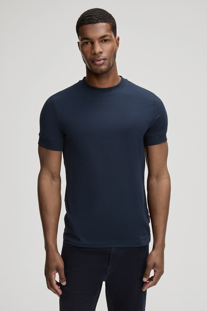 Leads to product detail page "Cedric T-shirt in Navy"