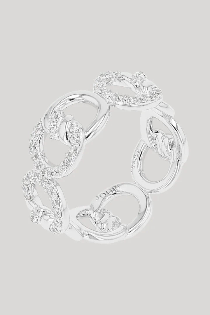 Führt zu Produktdetailseite „Ring mit Zirkonia in Silber"