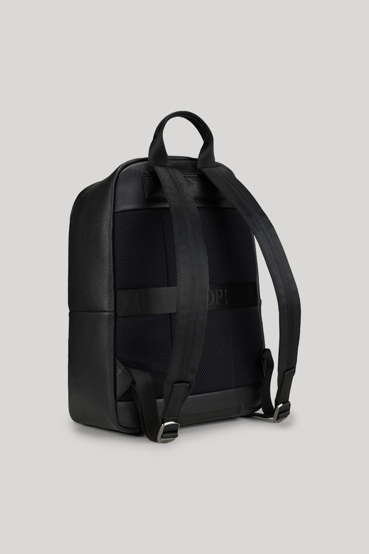 Führt zu Produktdetailseite „Rucksack Cardona Miko in Schwarz"