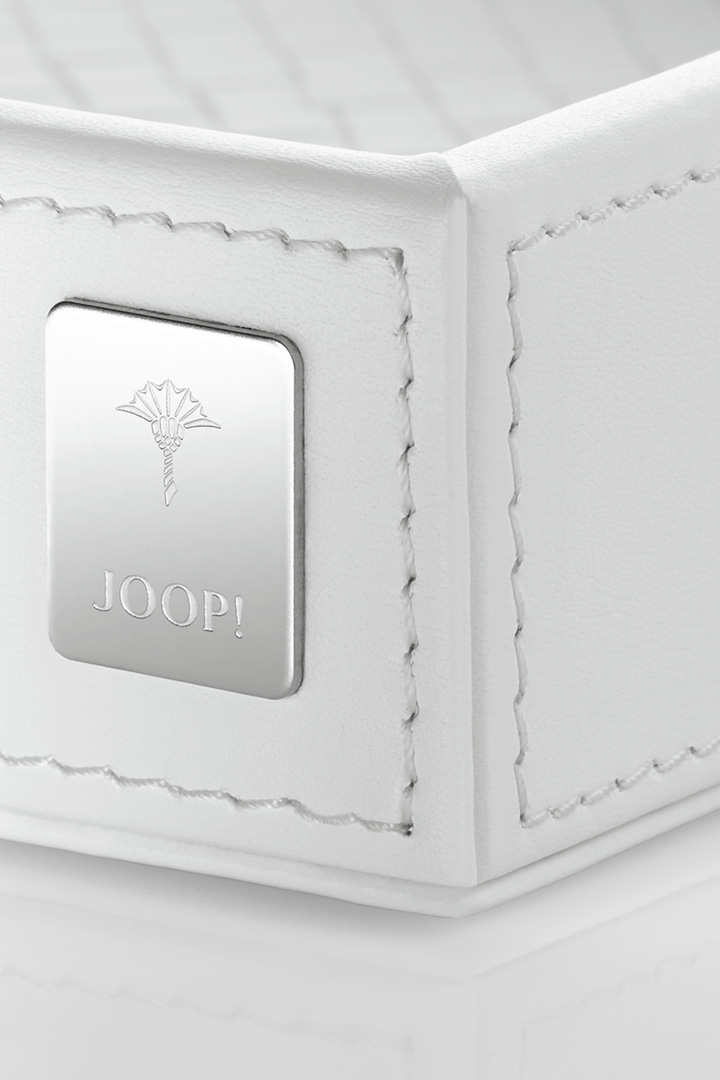 Leads to product detail page "JOOP! BATHLINE Square L Tray in White"