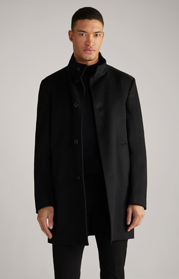 Maron Coat in Black