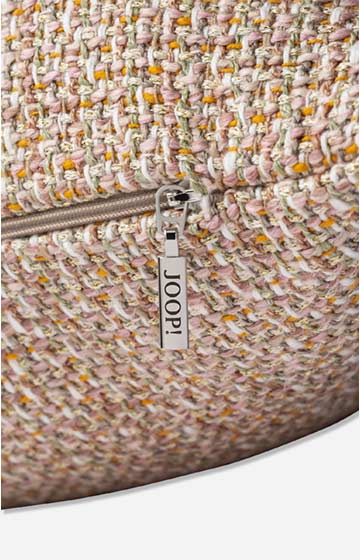 Führt zu Produktdetailseite „null"