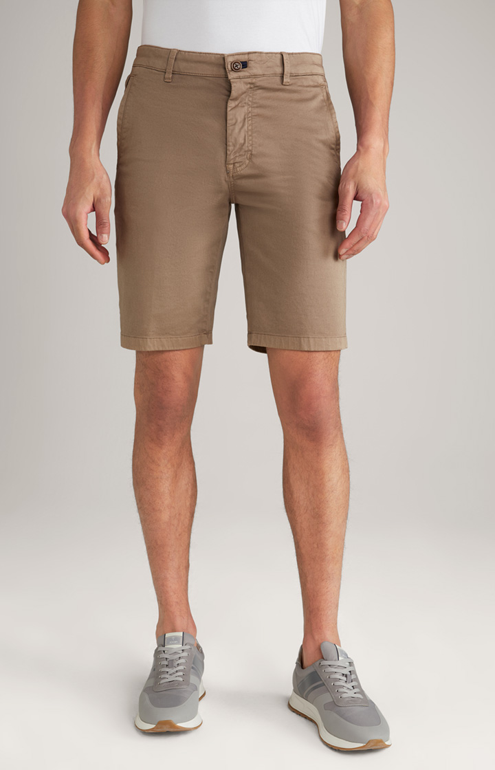 Shorts in Braun
