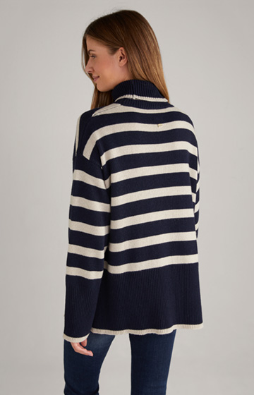 Knitted Pullover in Navy/Light Beige Stripes