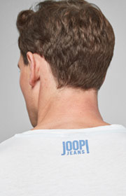 T-Shirt Anouk in Hellblau/Weiß