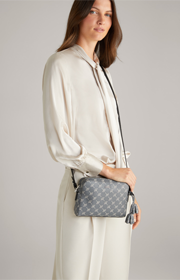 Cortina Cloe Shoulder Bag in Grey